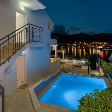 بيت للعطل Silvio