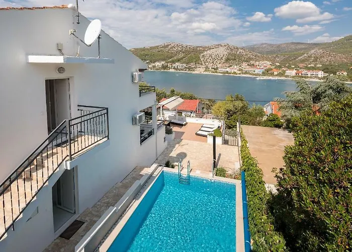 Silvio بيت للعطل *